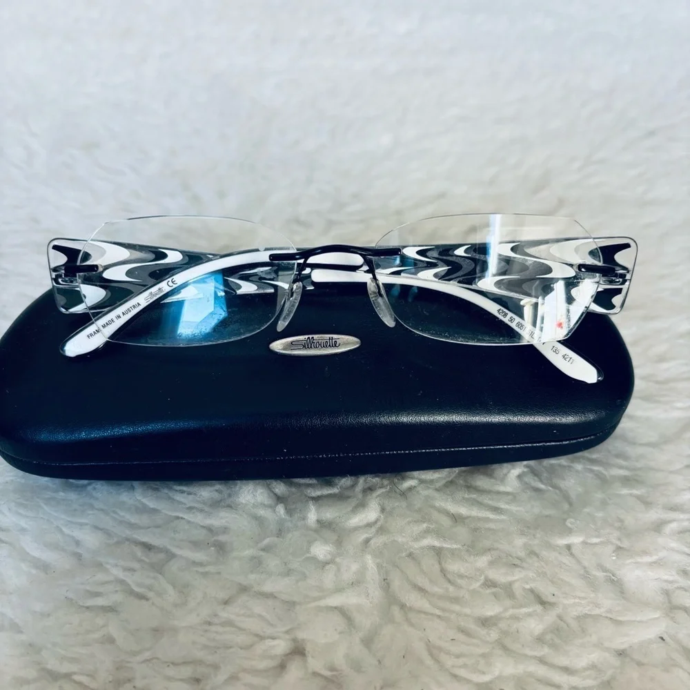 Silhouette pre owned